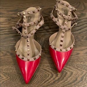 Valentino Rockstud beautiful kitten heels!